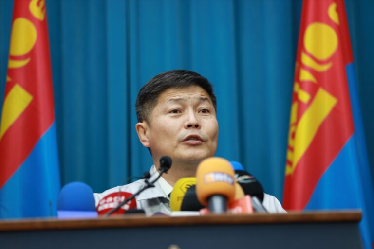 677e2dc3e90d1138002217b8