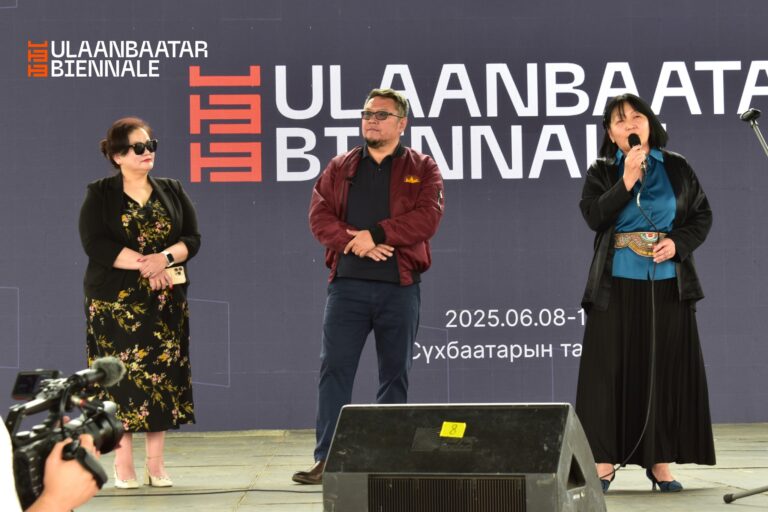 6846ab8c58634c4a0f560126