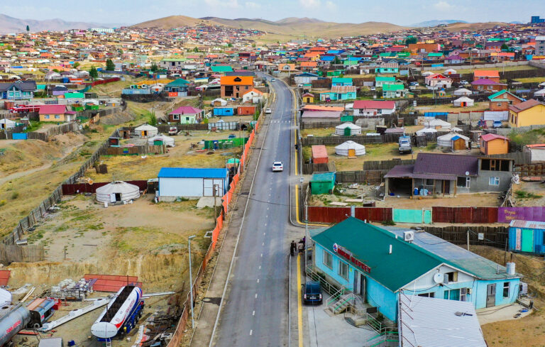 6859037658634c4a0f560313