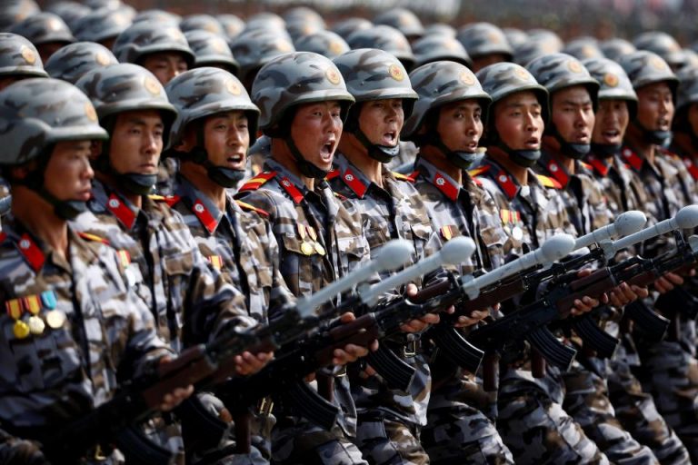 North-Korean-soldiers