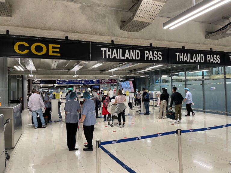 os3s4j_bangkok_airport_x974