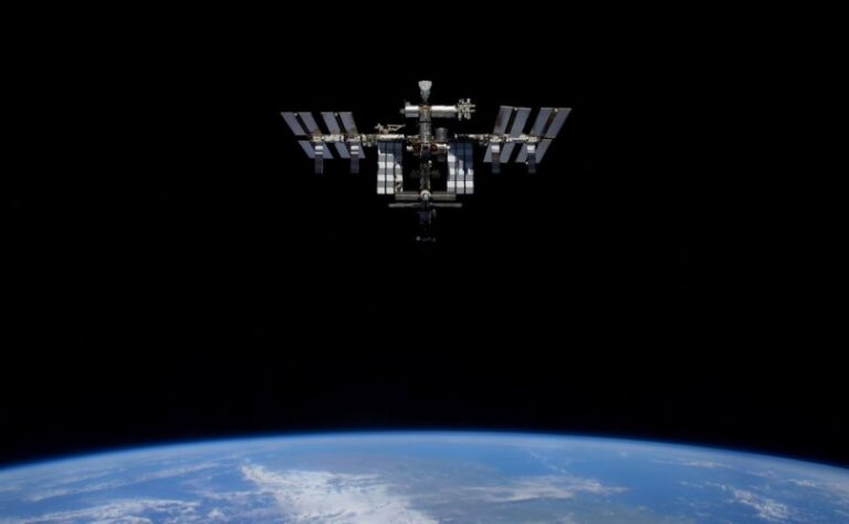 skynews-iss-space-dubrov-ms-19_6098510-810x500