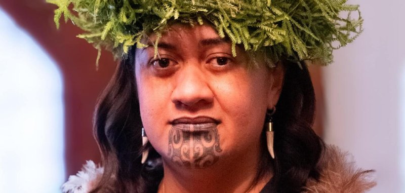 New-Zealands-new-Maori-queen-anointed-as-late-king-laid-to-rest