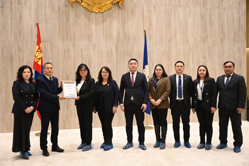 679b3e3559ef7c4953be105c