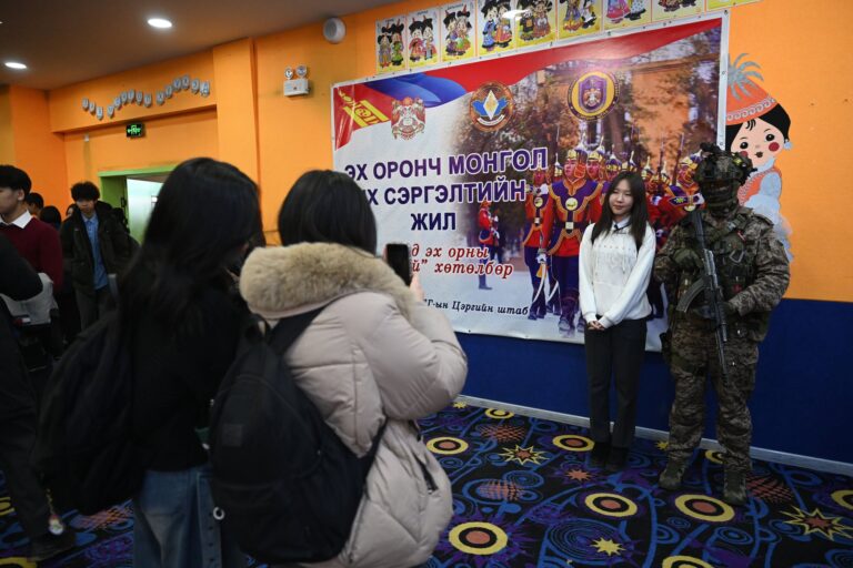 67b6ed33b754a95b1a29e114