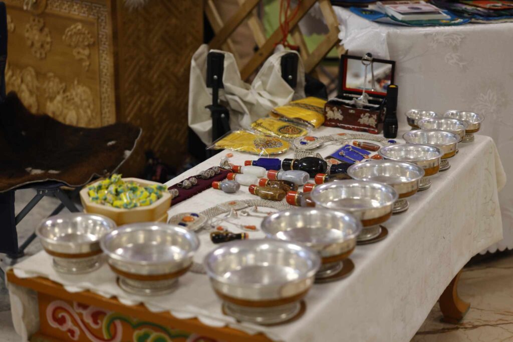 67b84d91b754a95b1a29e15c