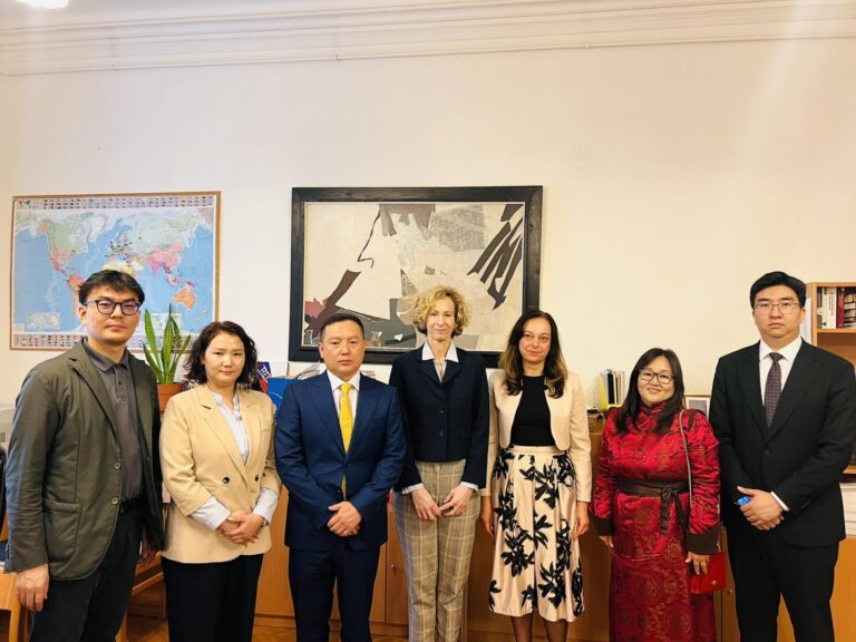 68213cec870dd507f473c2f8