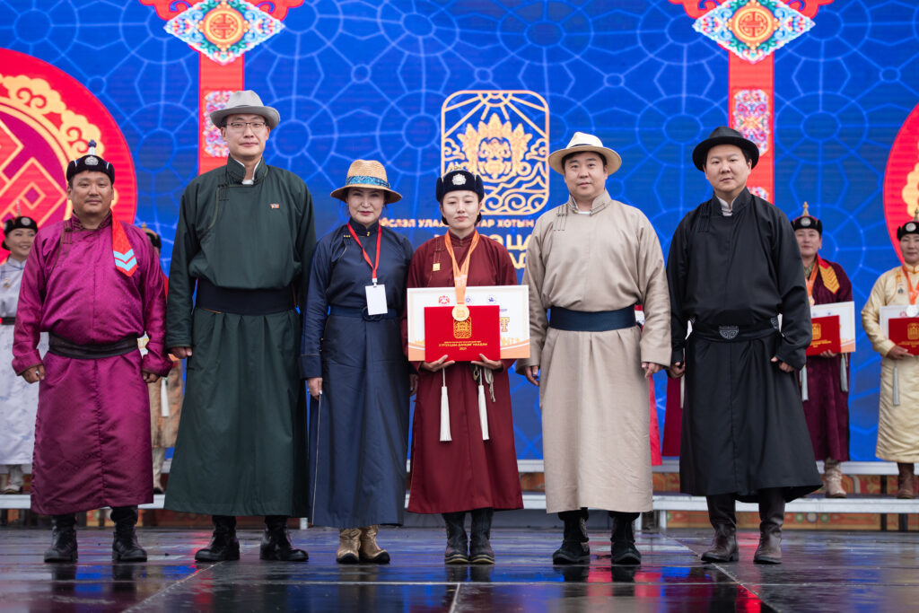 686125fc58634c4a0f5604c2 (1)