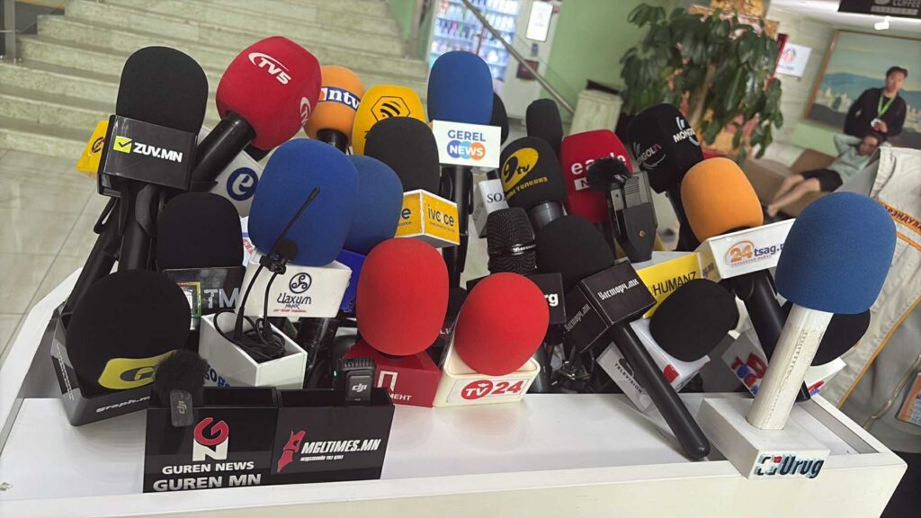 e2725fa4-52ee-4b13-b63d-c3a3d713f547