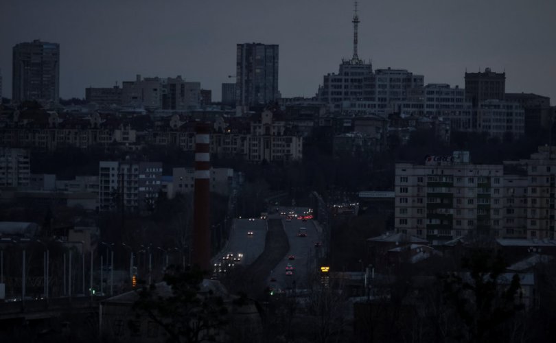 2024-03-26T175732Z_1851810891_RC2RT6AOFKHN_RTRMADP_3_UKRAINE-CRISIS-ATTACK-KHARKIV-BLACKOUT-1024x705-1-810x500 (1)