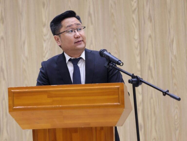 5ba3eac823729f2c872521fab6dea483