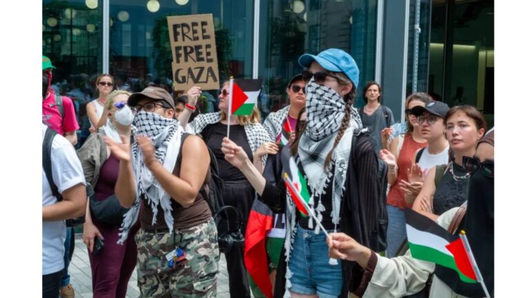 69e64abea19081776700094