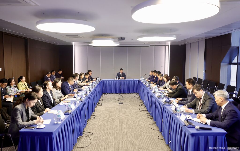 3d1c4b4306914415a72b3281c971431e